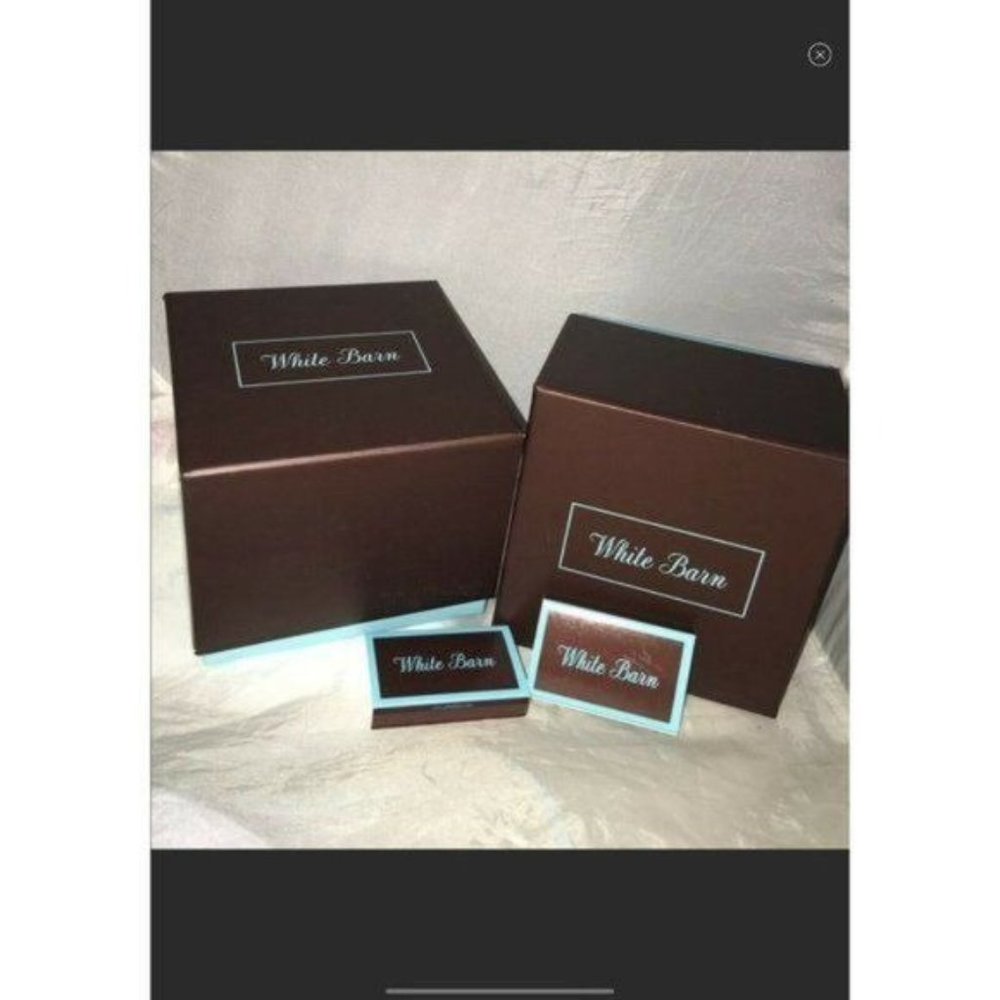 Bath & Body Works White Barn Gift Box For 3-Wick Candle + Matches X2